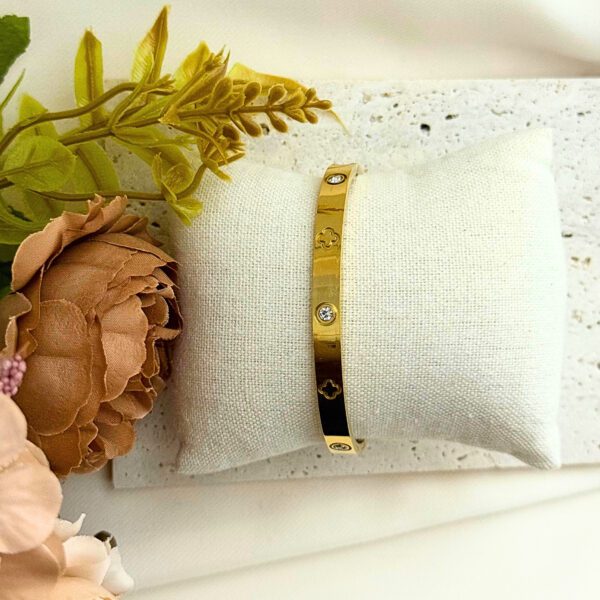 Clove Bangle