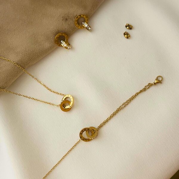 4 Pcs Golden Roman Numeral Diamond Pendant Set