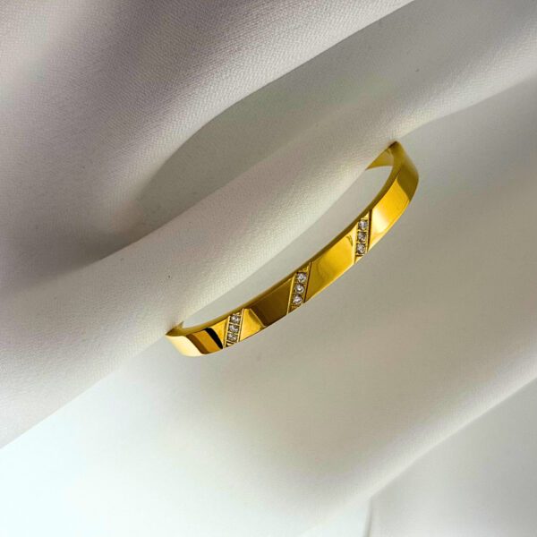 Jasmine Bangle Unisex Tarnish-Free Gold Bangle