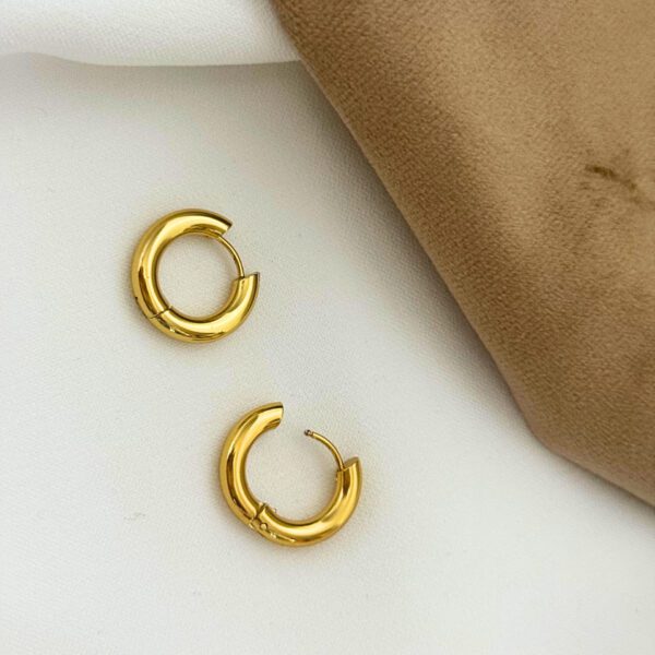 Kiara Hoops