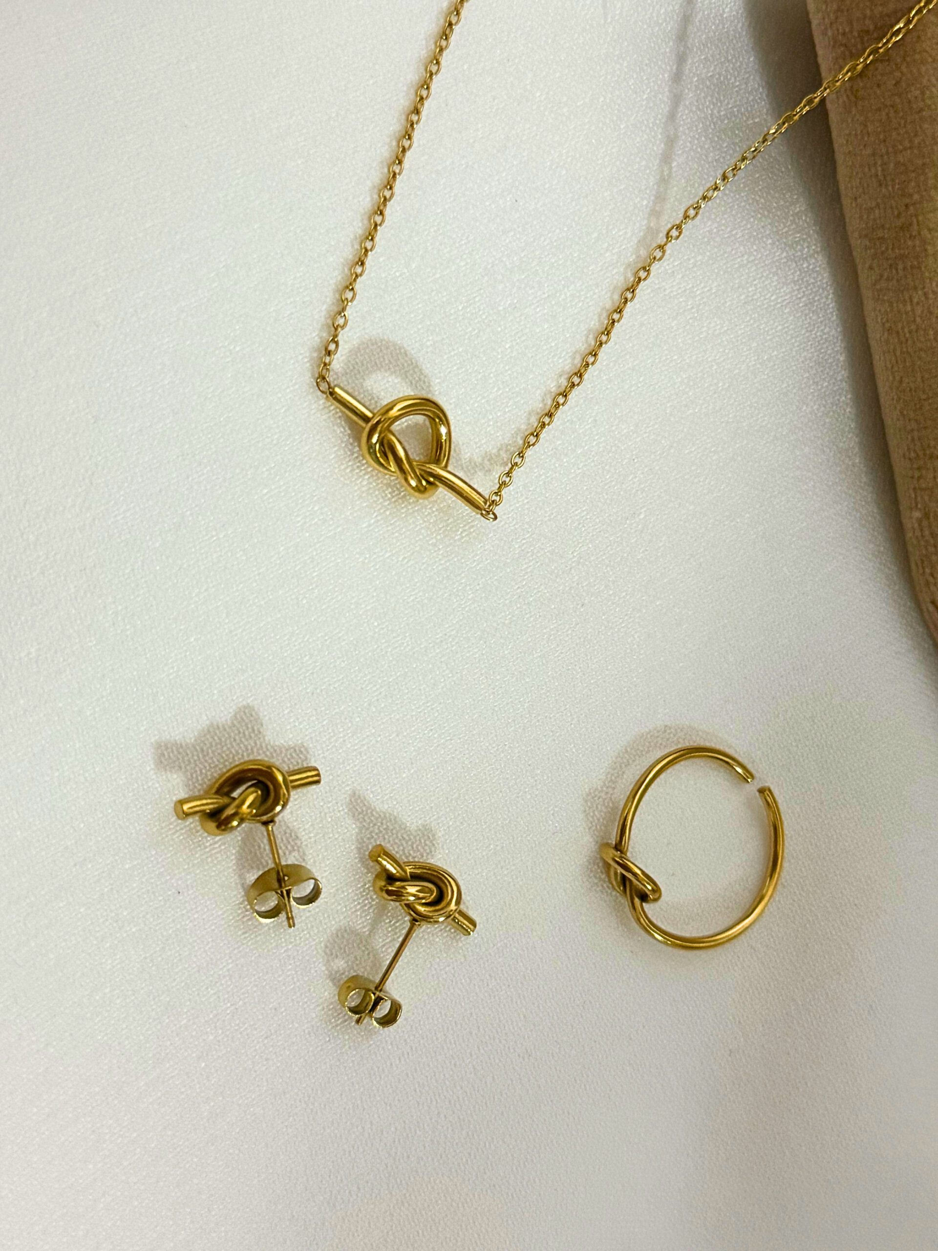 Knot Jewellery Set - Image 9