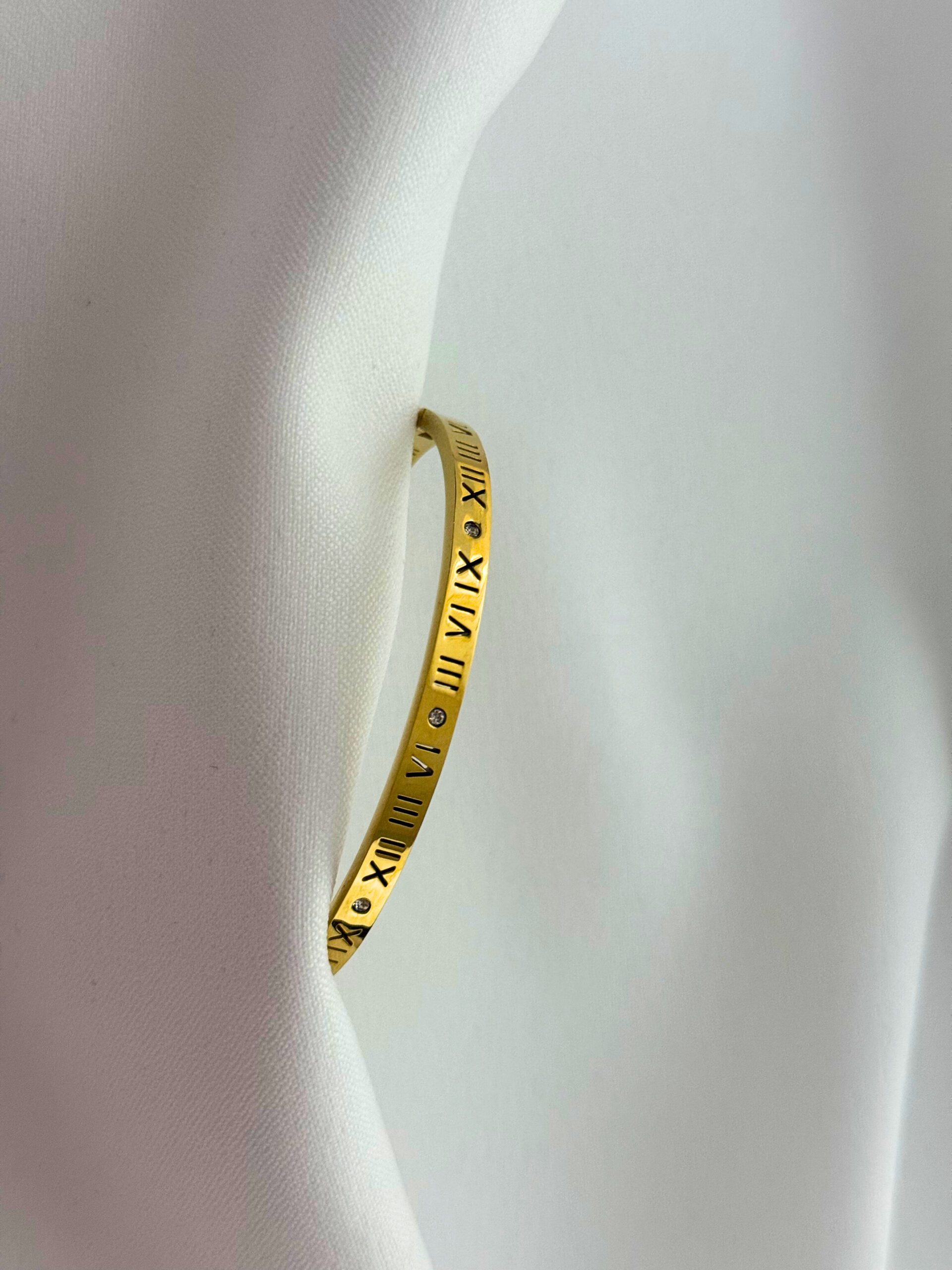 Roman Bangle