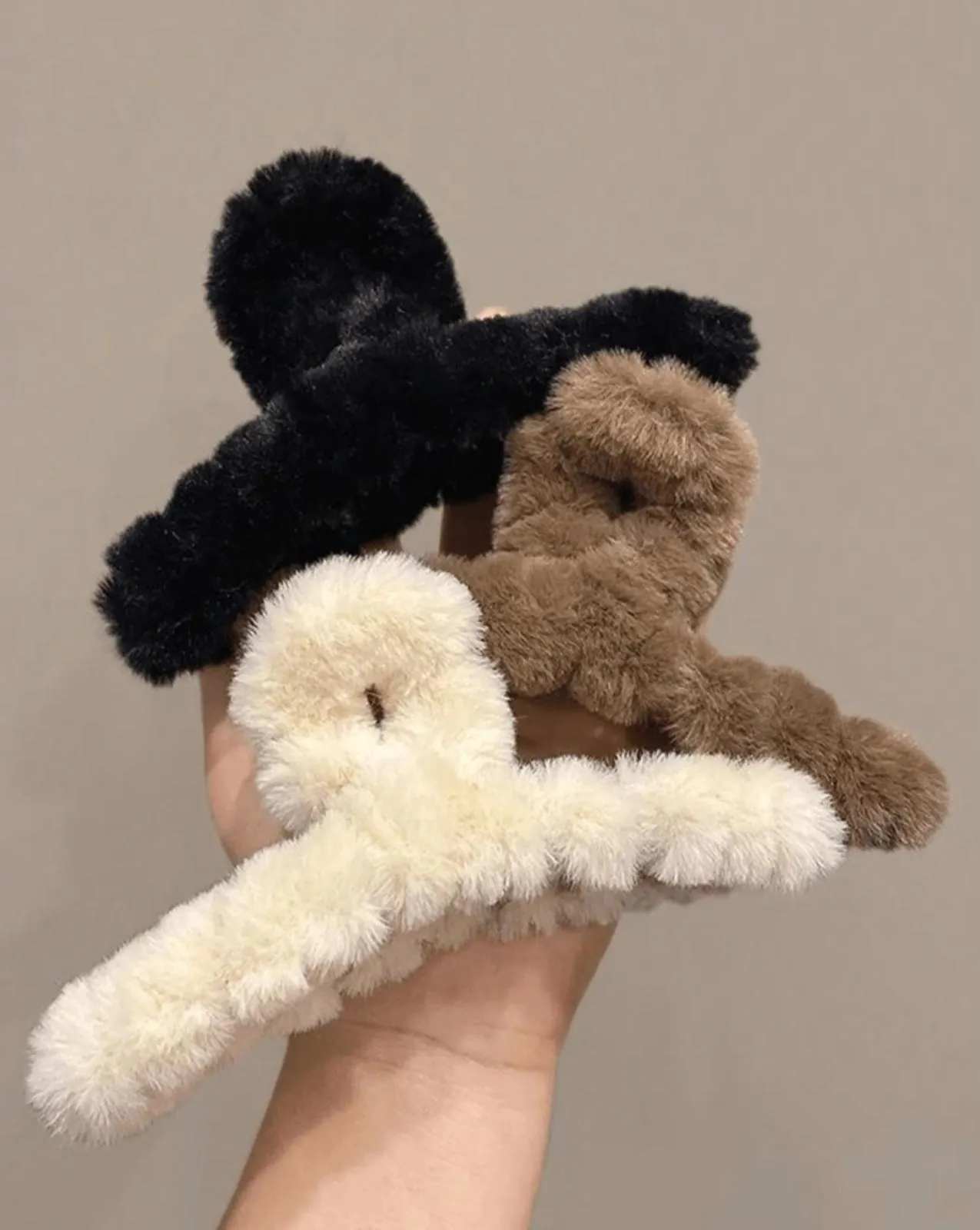 3Pcs Fluffy Large Size Claw Hair Clips