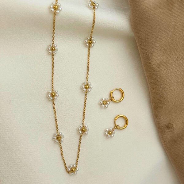 White Daisy Flower Jewellery Set