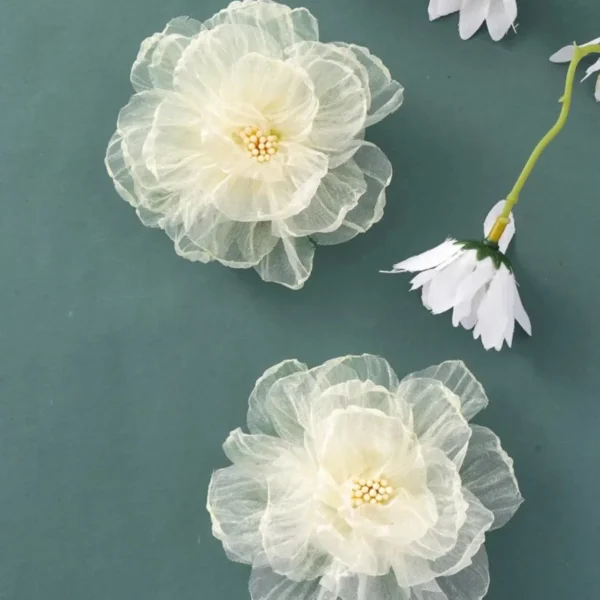 Super Chic White Mesh Bowknot Ribbon Hair Clip