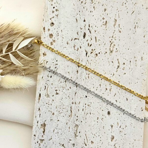 Dainty figaro chain bracelet